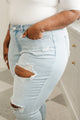 Super Light Destroyed Boyfriend Jeans